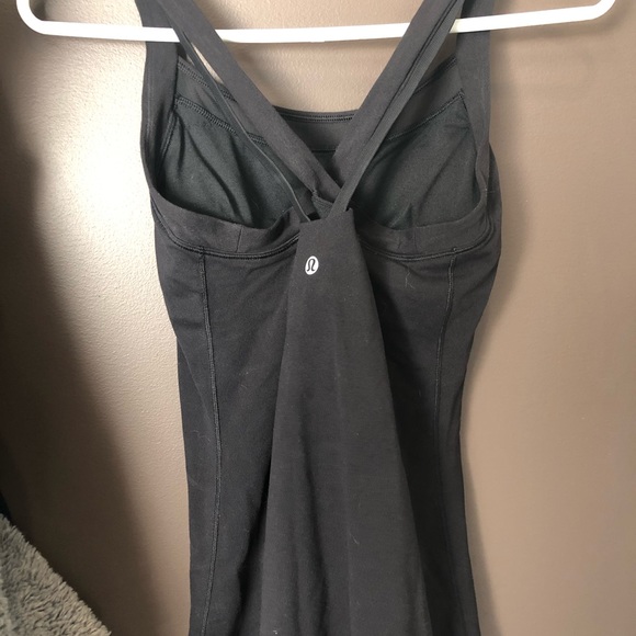 Lululemon size 6 tank - black - Picture 2 of 4